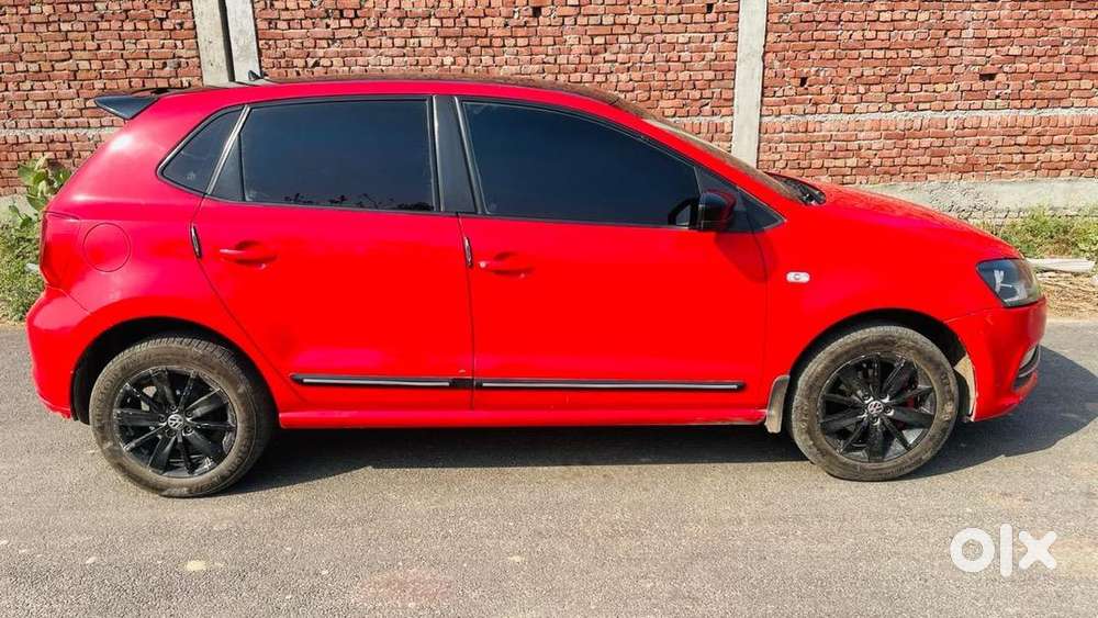 Volkswagen Polo 2015 Petrol 69000 Km Driven
