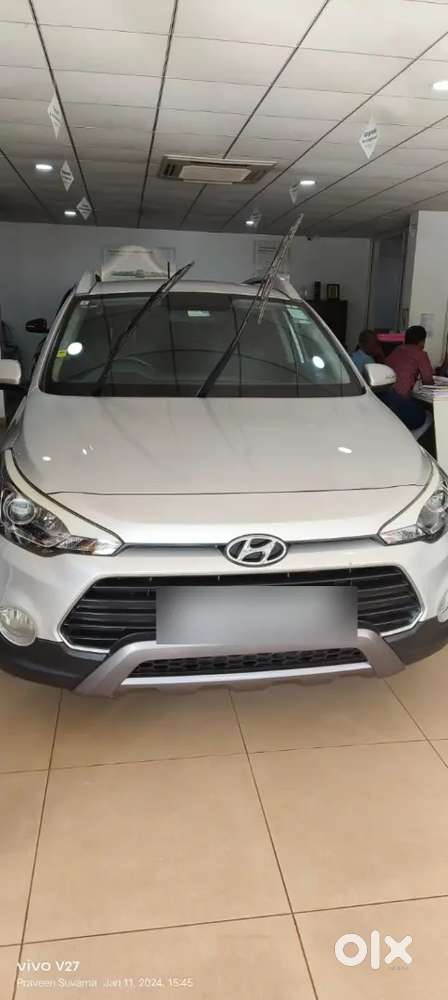 Hyundai I20 Active 2016 Diesel,show Room Record And Fresh Insurance