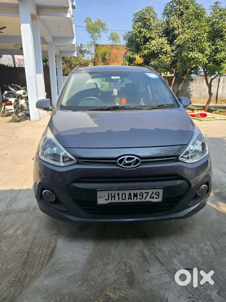 Hyundai Grand I10 2014 Petrol 70000 Km Driven