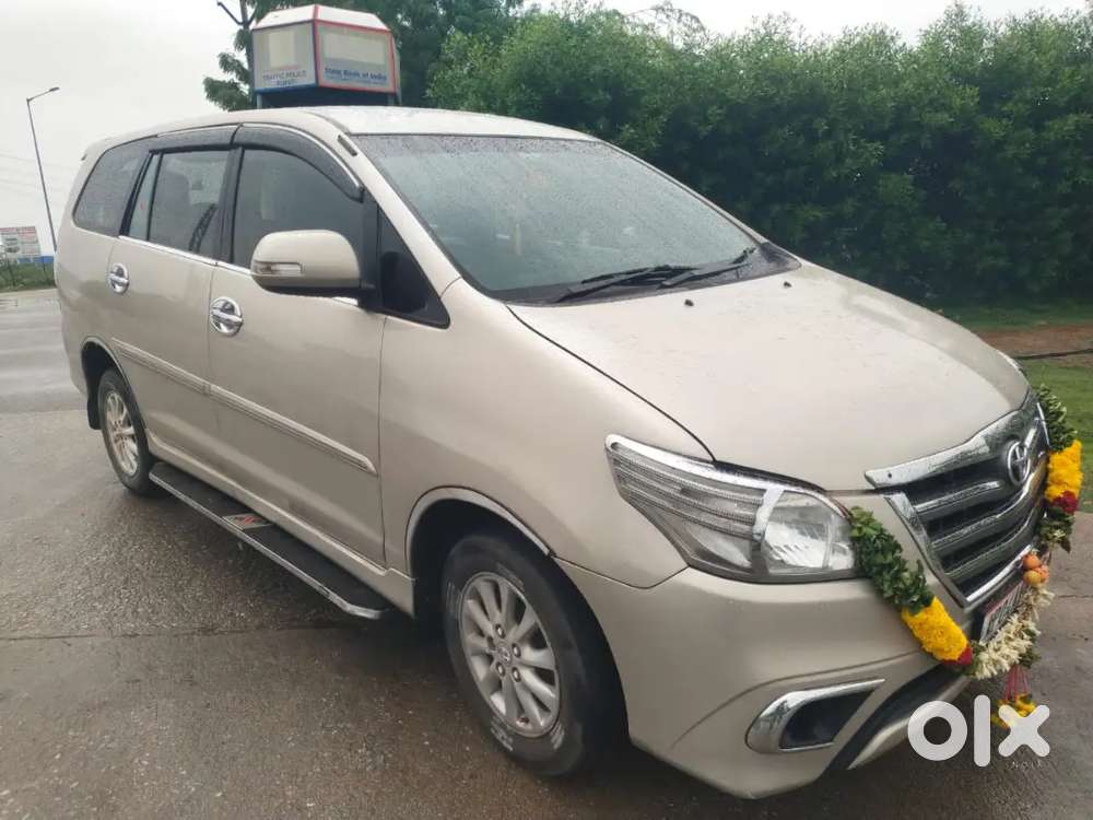 Toyota Innova 2012 Diesel 179000 Km Driven