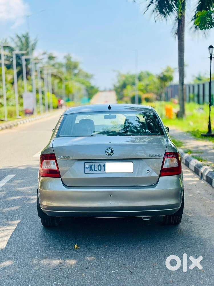 Skoda Rapid 1.6 Elegance Plus Mpi At, 2015, Diesel