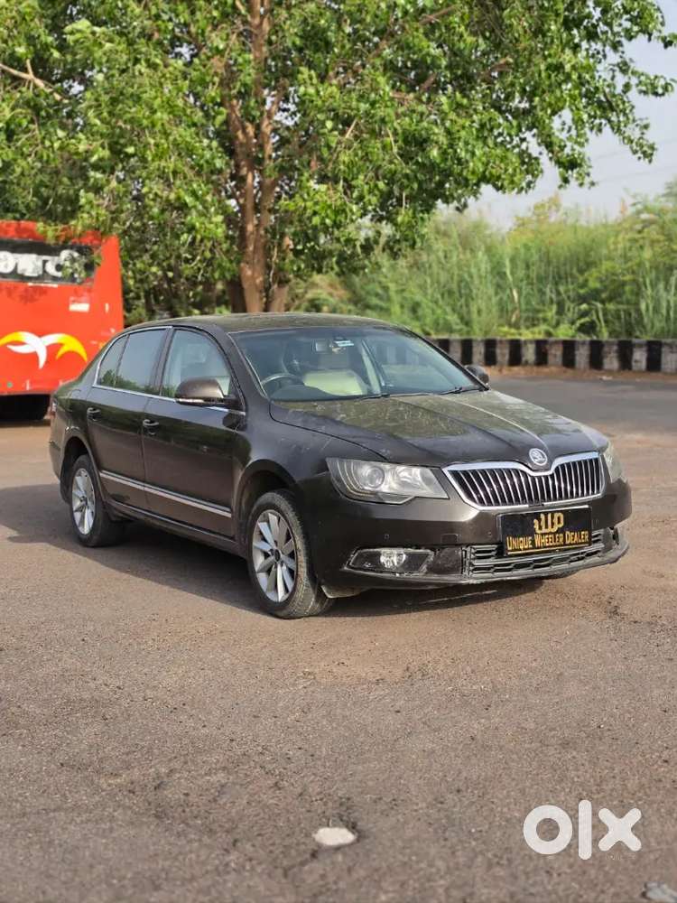 Skoda Superb 2014 Petrol Well Maintained