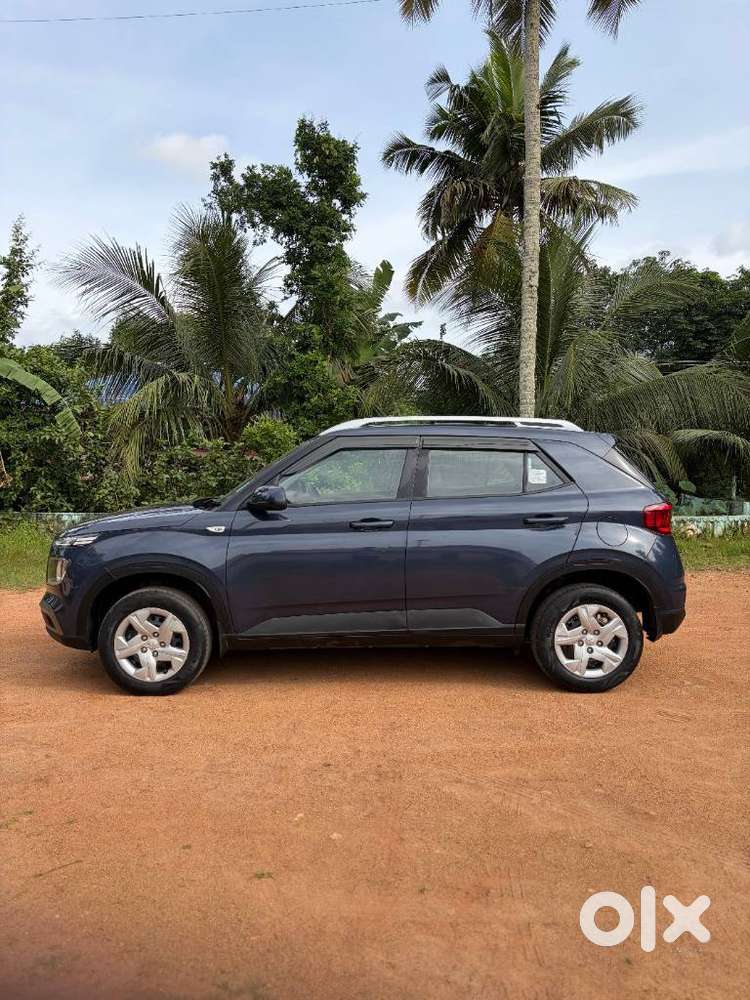 Hyundai Venue S Mt 1.2 Kappa, 2022, Petrol