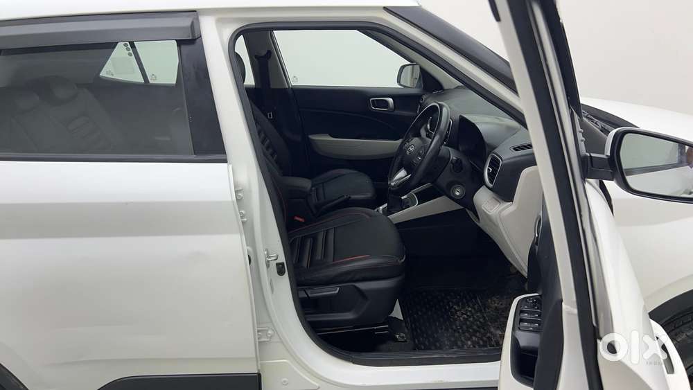 Hyundai Venue 1.2 S (o), 2023, Petrol