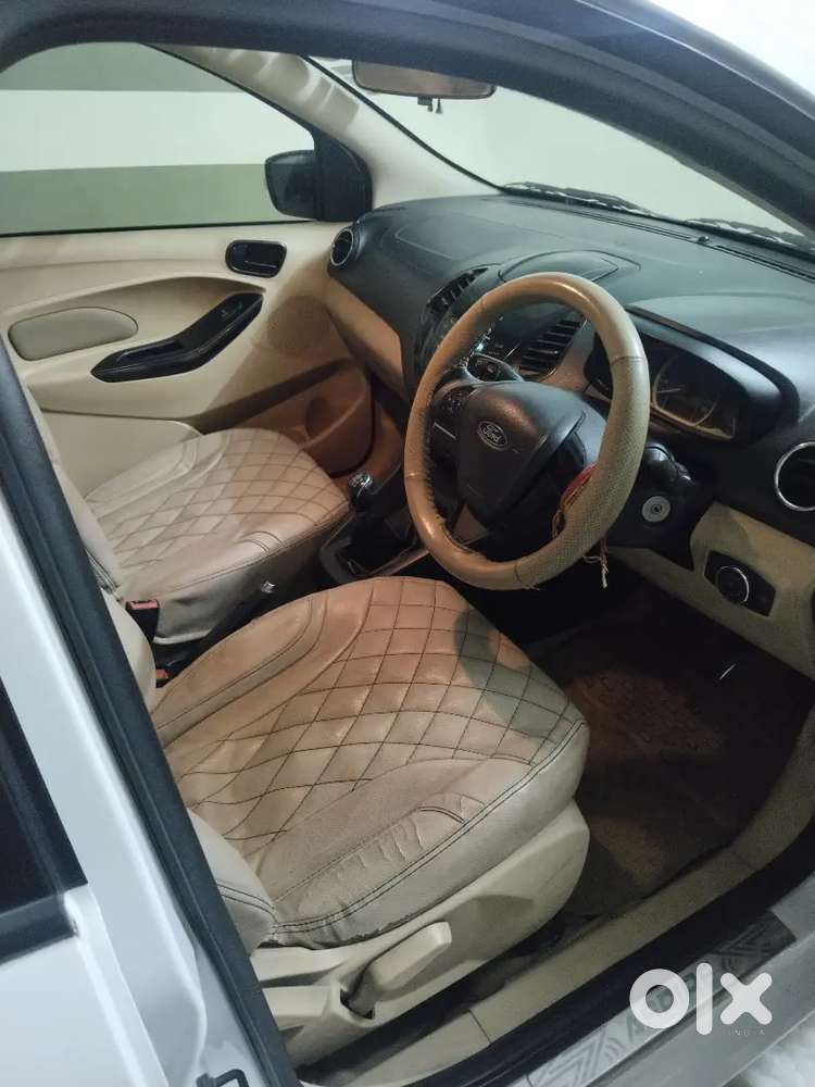 Ford Aspire Titanium Blu 2017
