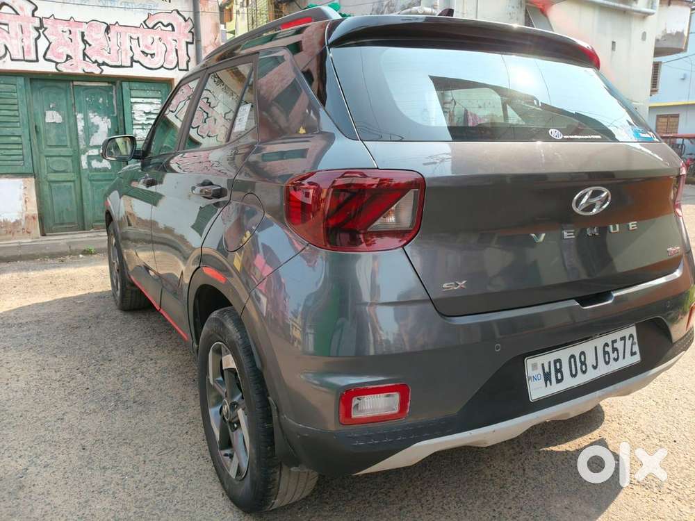 Hyundai Venue Sports ( N Line) Petrol 2019