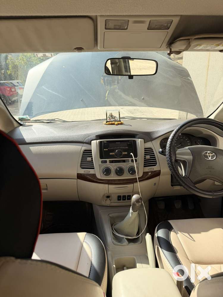 Toyota Innova 2.5 G (diesel) 7 Seater Bs Iv, 2014, Diesel