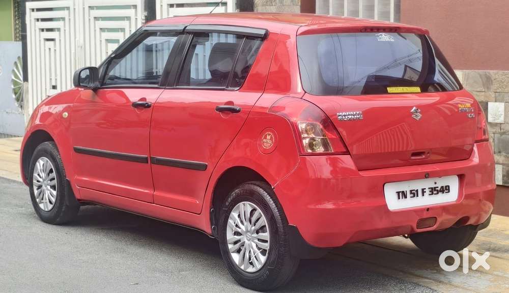 Maruti Suzuki Swift Vxi + Manual, 2010, Petrol