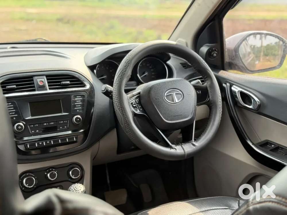 Tata Tiago Xza, 2018, Petrol