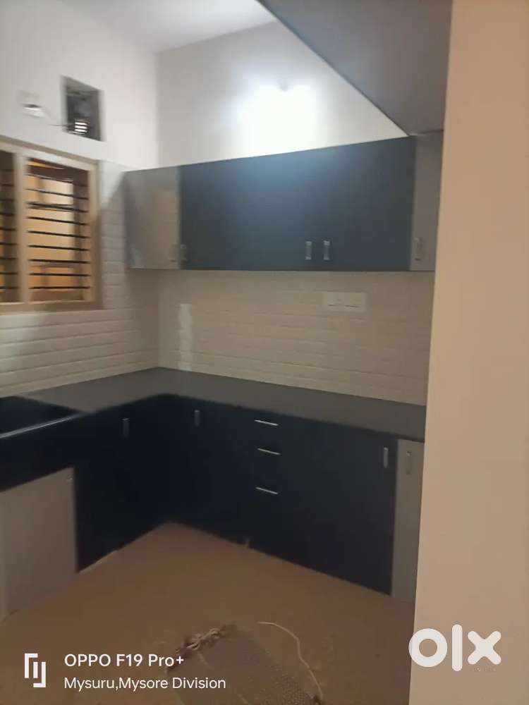25/40 2 BHK house for rent near Ramakrishna Nagar rent 13000 For Rent
