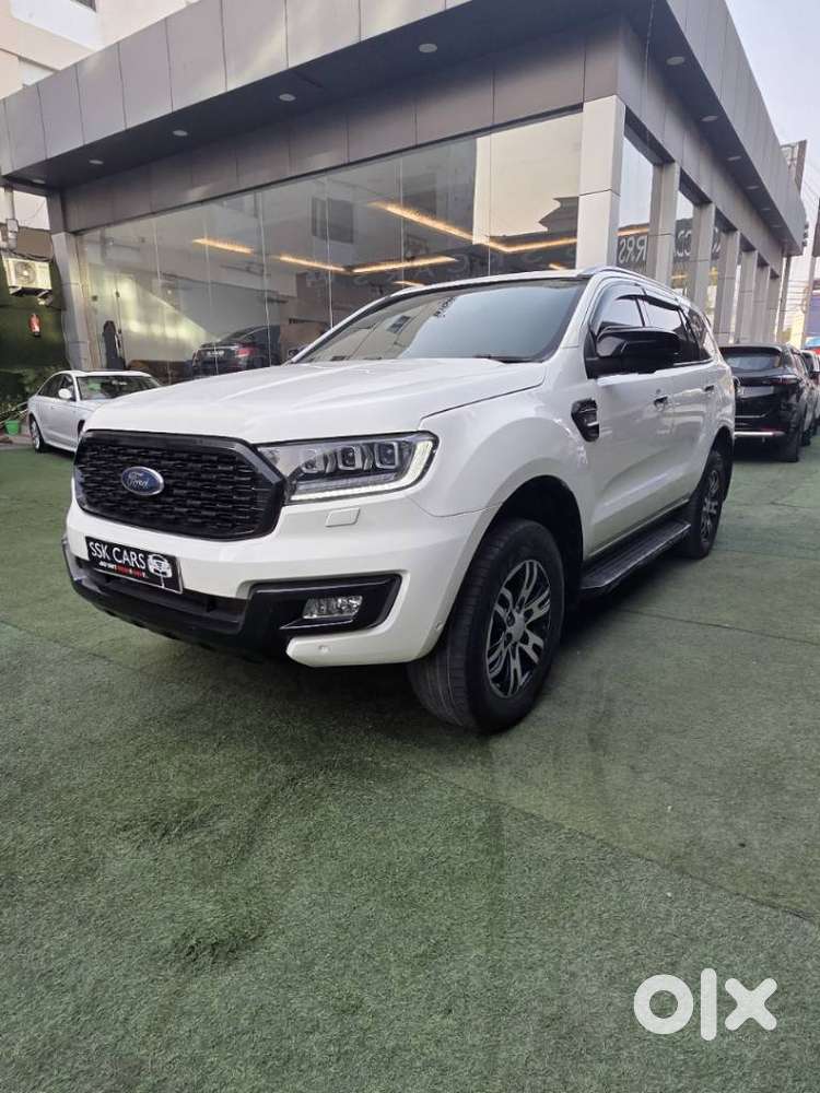 Ford Endeavour 3.2 Titanium At 4x4, 2017, Diesel