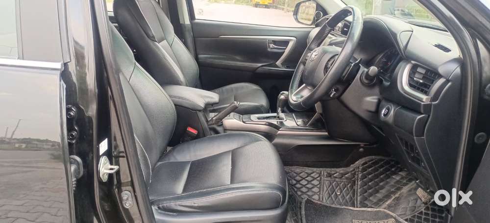 Toyota Fortuner 2.8 At Celebratory Edition, 2022, Diesel