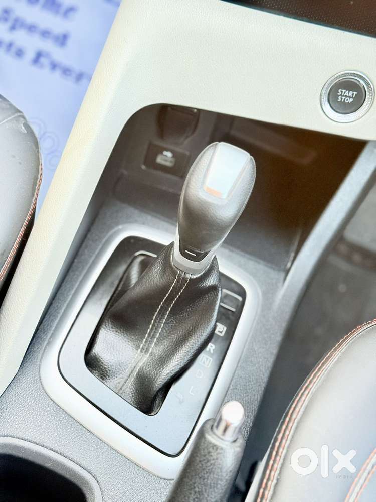 Nissan Magnite 1.0 Xl Turbo Cvt, 2022, Petrol