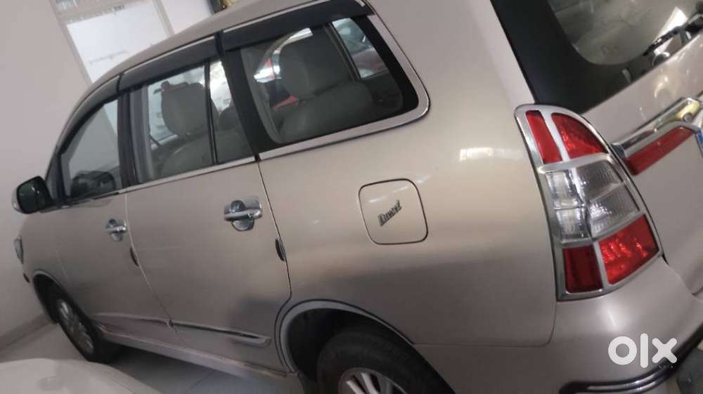 Toyota Innova 2.5 Z Diesel 7 Seater, 2014, Diesel