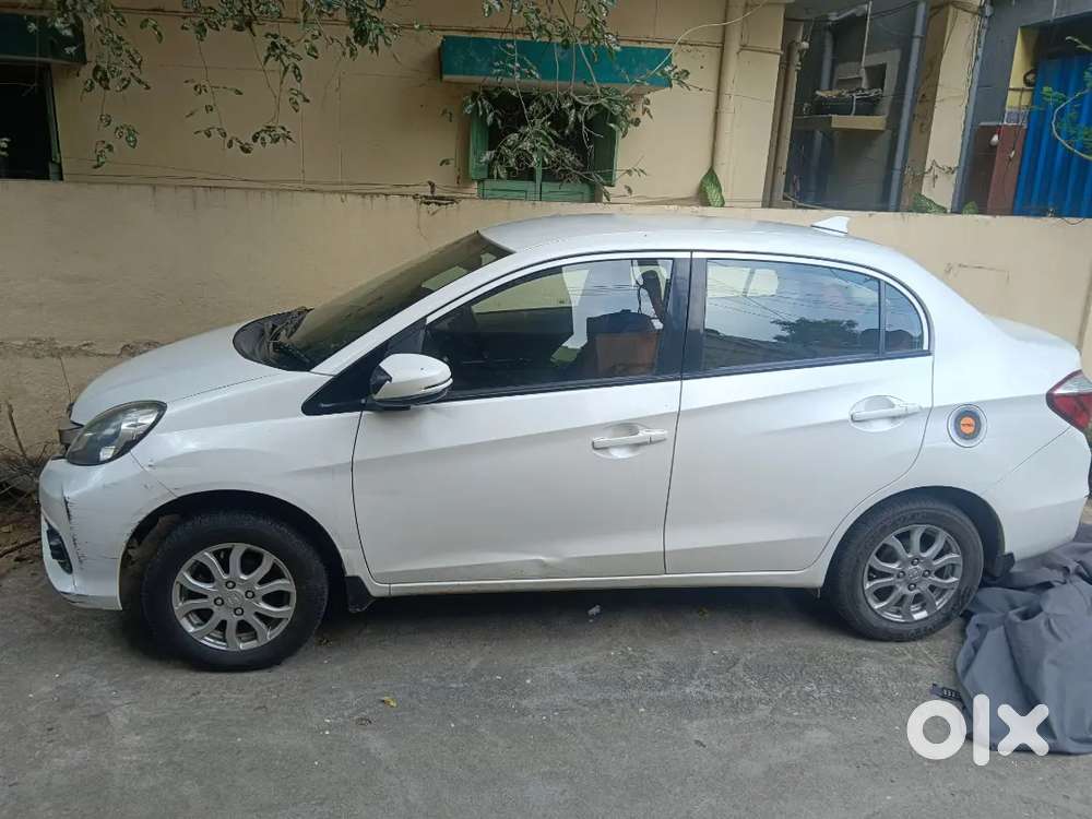 Honda Amaze 2nd Gen 2017 Petrol Well Maintained
