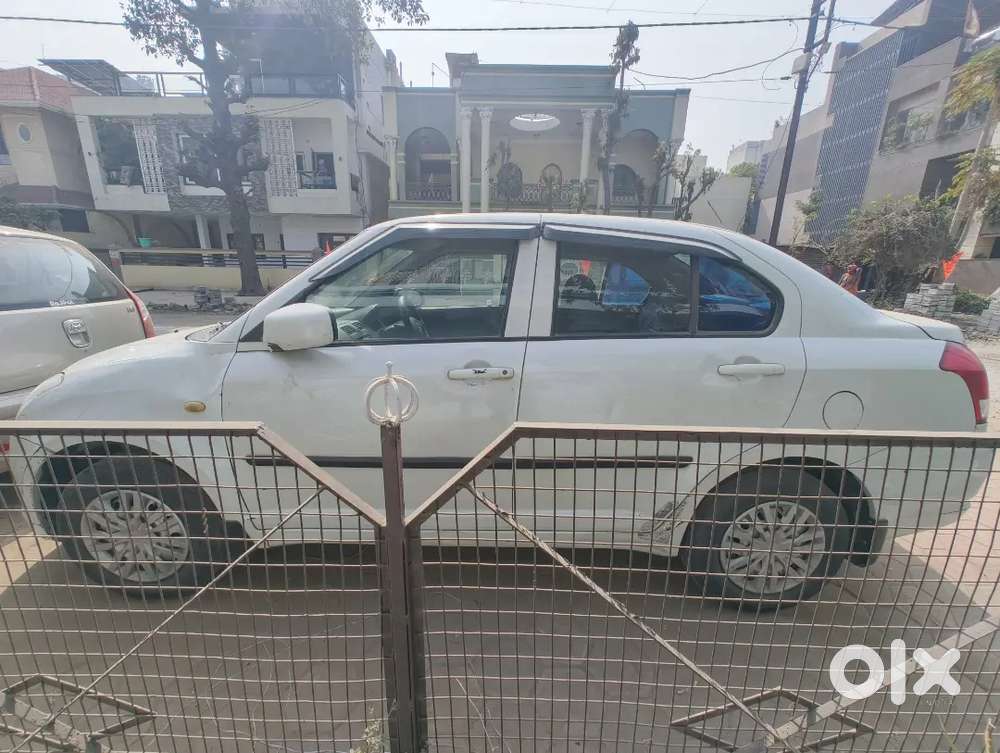 Maruti Suzuki Swift Dzire 2010