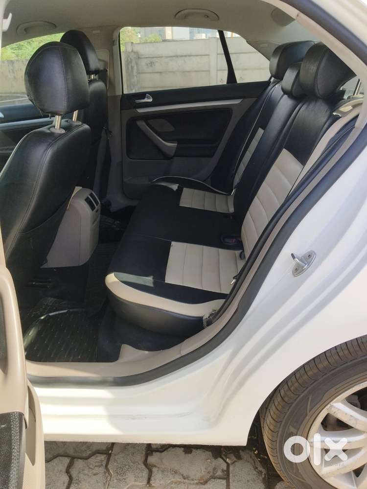 Volkswagen Jetta 1.6 Trendline, 2010, Petrol