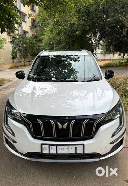 Mahindra Xuv700 Ax5 Diesel Manual 7-seater 2022  Single Owner