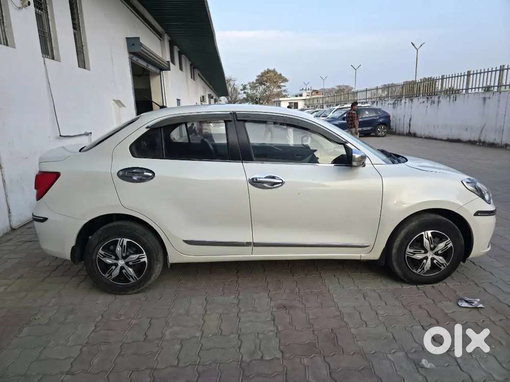 Maruti Suzuki Dzire 04.  Sep 2021 Petrol 84000 Km Driven