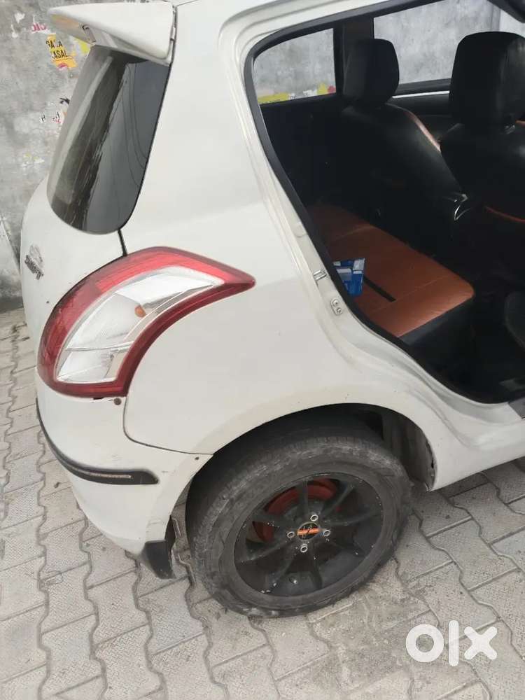 Maruti Suzuki Swift 2015 Diesel 97000 Km Driven