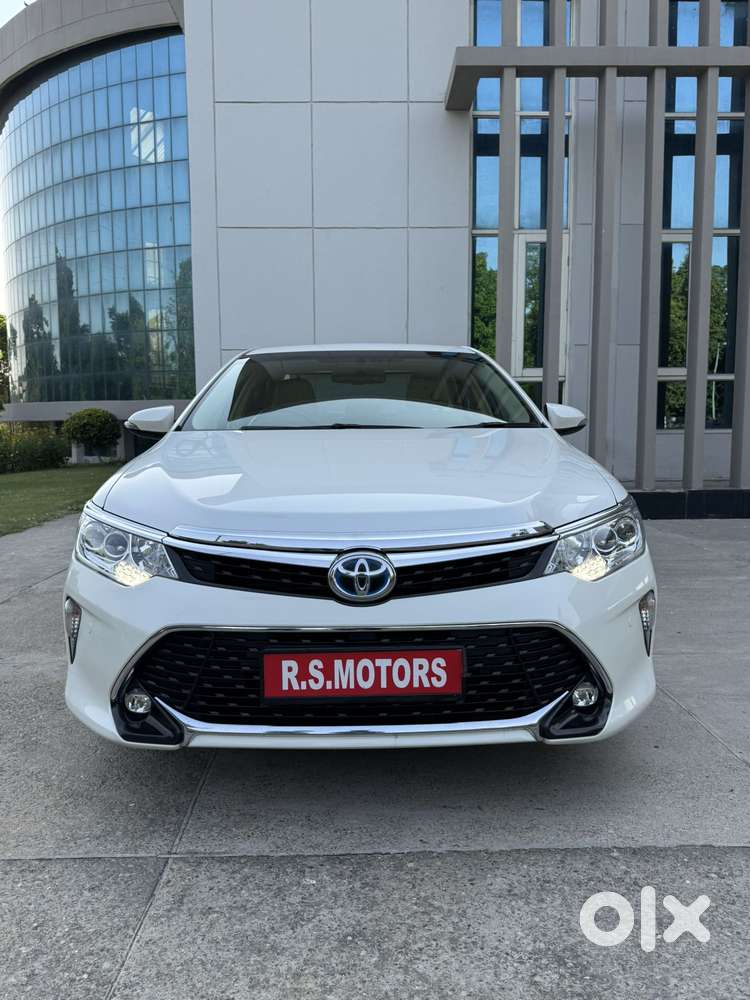 Toyota Camry Hybrid, 2017, Petrol