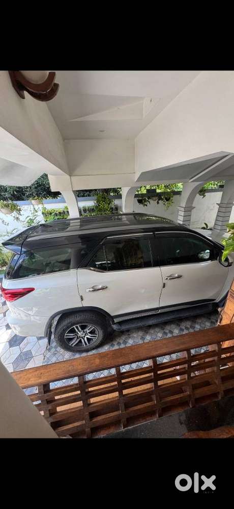 Toyota Fortuner Legender 4x2 At 2.8, 2024, Diesel