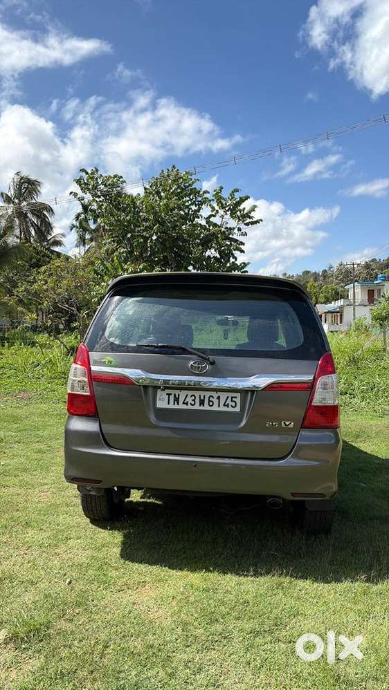 Toyota Innova Diesel Manual 2nd Owner 2014