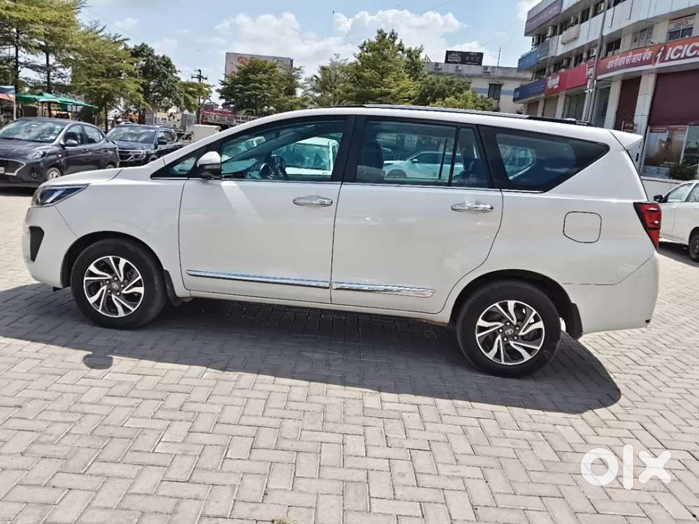 Toyota Innova Crysta [2020-ongoing] 2.4 Vx 8 Str, 2021, Diesel