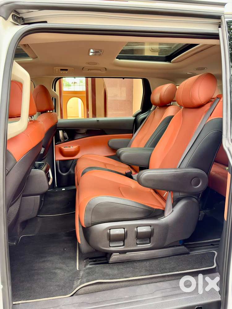 Kia Carnival Premium, 2025, Diesel