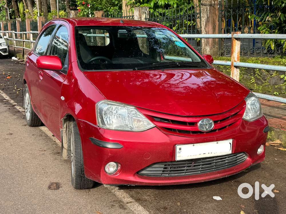 Toyota Etios Liva 2011 Petrol Well Maintained