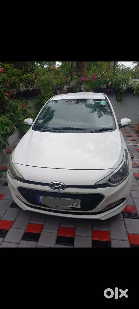 Hyundai Elite I20 2015 Diesel 130000 Km Driven