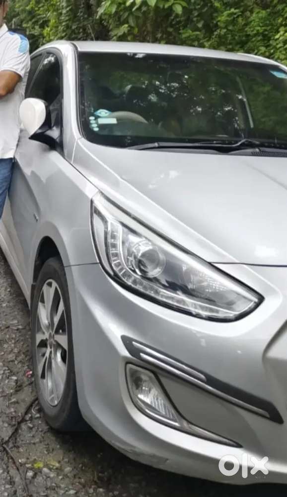 Hyundai New Verna Sx 2014 Automatic Dessel. 4. 25 Lacks