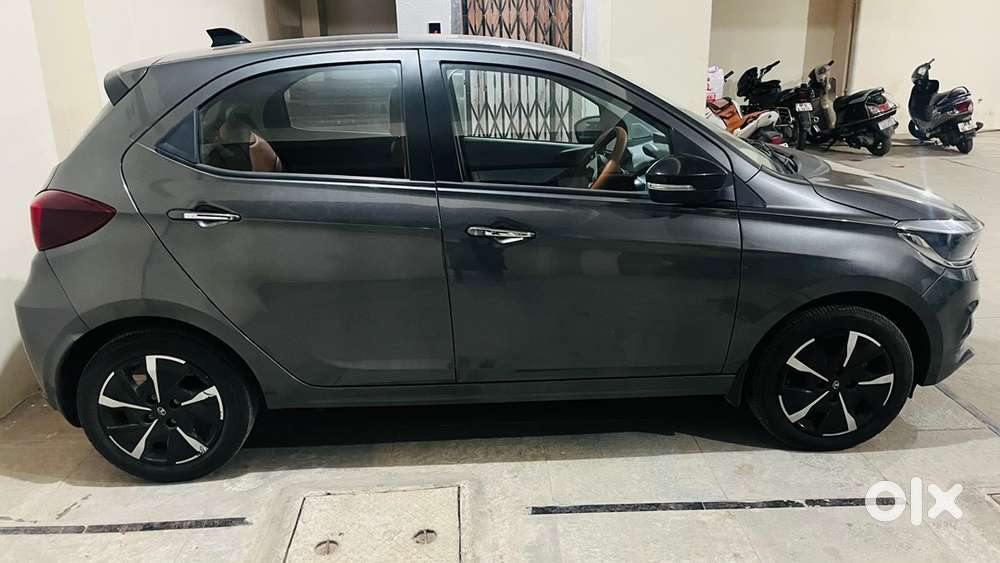 Tata Tiago Petrol 2025 Year