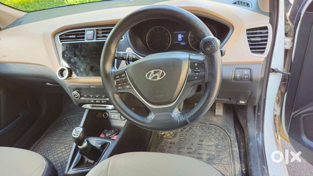 Hyundai I20 Asta (o) 1.2 Ivt, 2018, Petrol