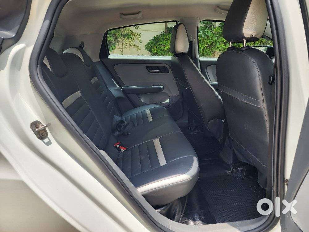 Tata Altroz 1.2 Xe Plus Petrol, 2022, Petrol