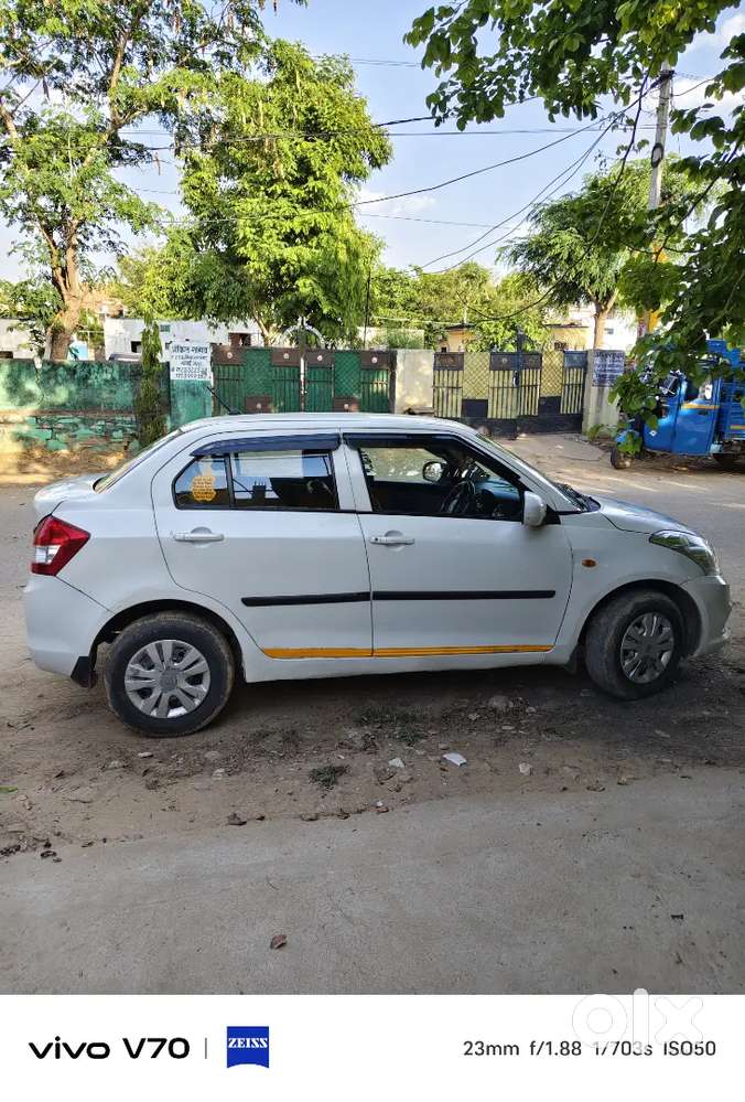 Maruti Suzuki Swift Dzire 2016 Cng & Hybrids 200000 Km Driven