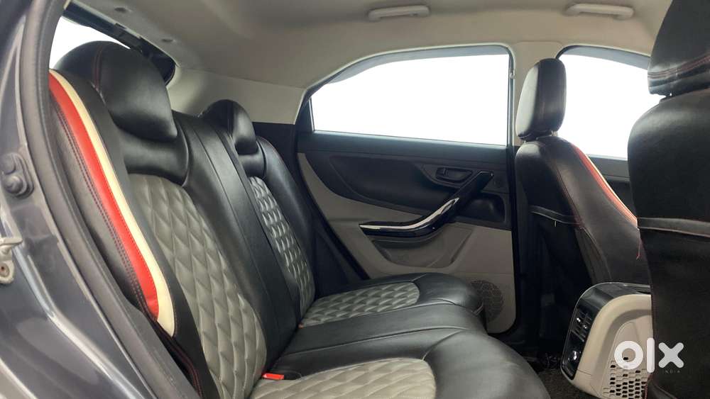 Tata Nexon 1.2 Revotron Xt, 2018, Petrol