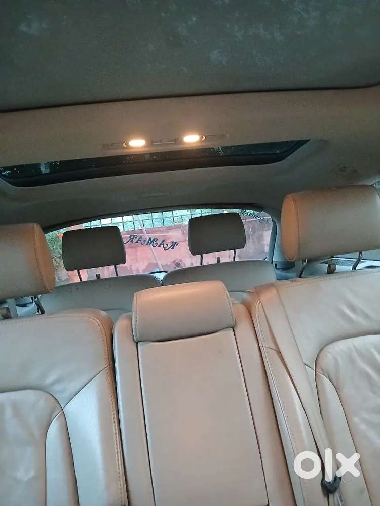 Car Audi Q7