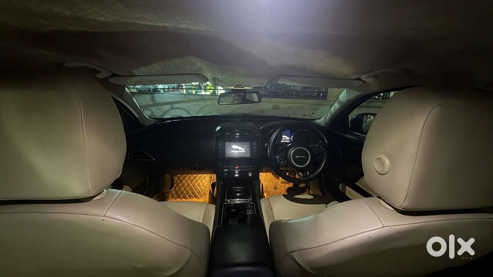 Jaguar Xe Petrol 2018
