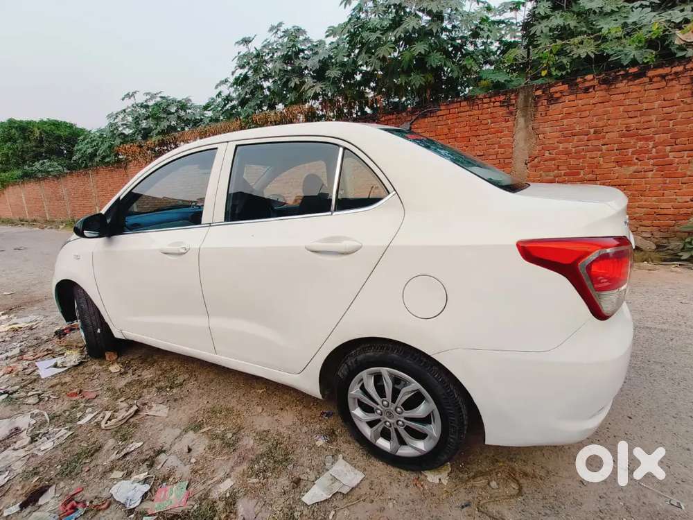 Hyundai Xcent 2016 Cng Third Owner