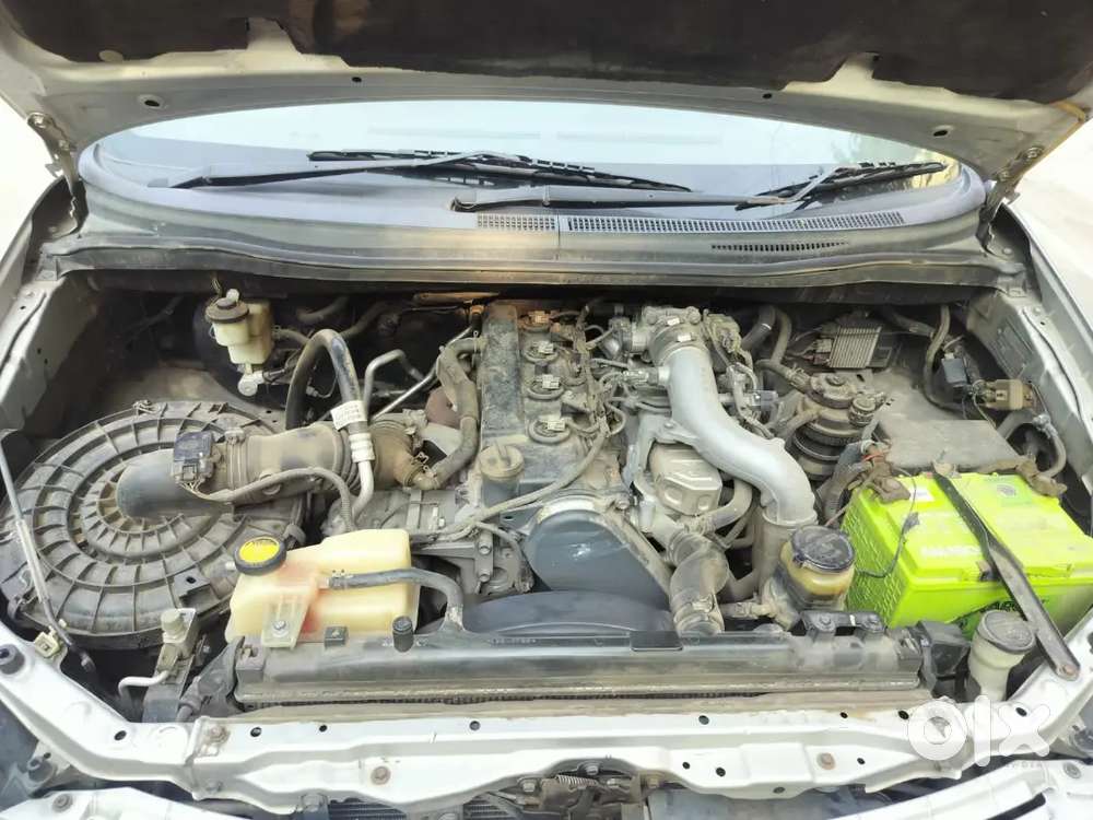 Innova 2011 Second Owner Ship Insurance Current Excellent Condition..