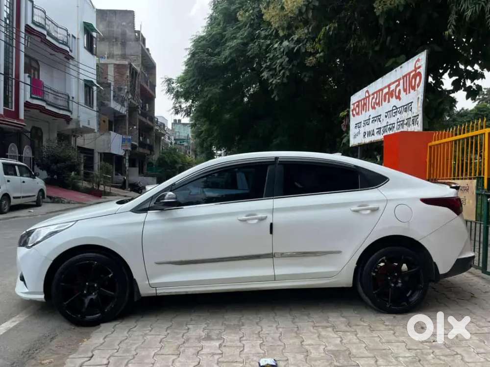 Hyundai Verna 1.5 Petrol 2023