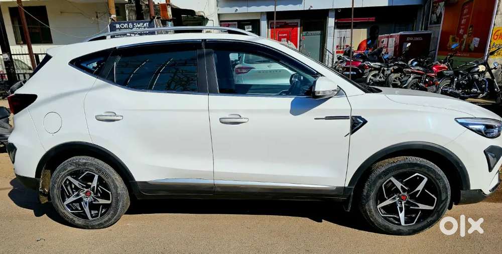 Mg Astor 2022 Petrol Well Maintained