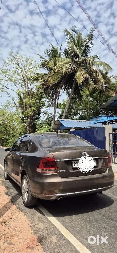 Volkswagen Vento Highline 2015