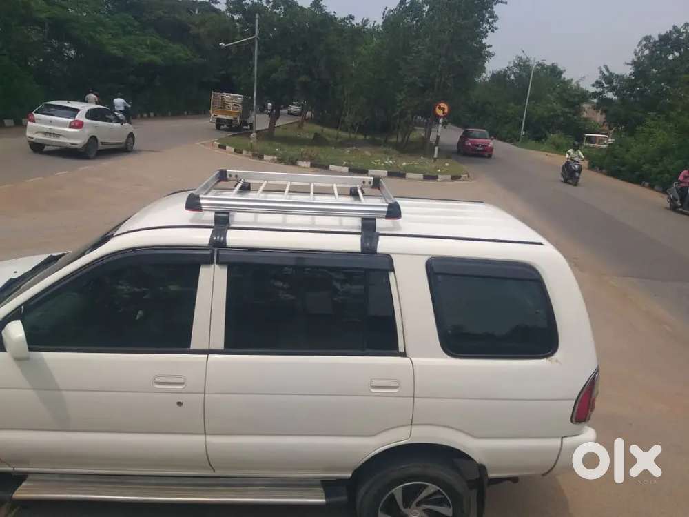 Chevrolet Tavera 7 Seater 2012
