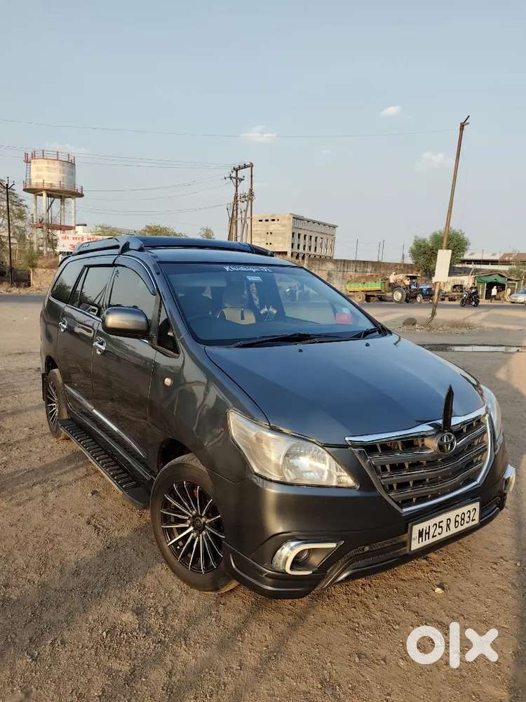 Toyota Innova 2015 Diesel Well Maintained