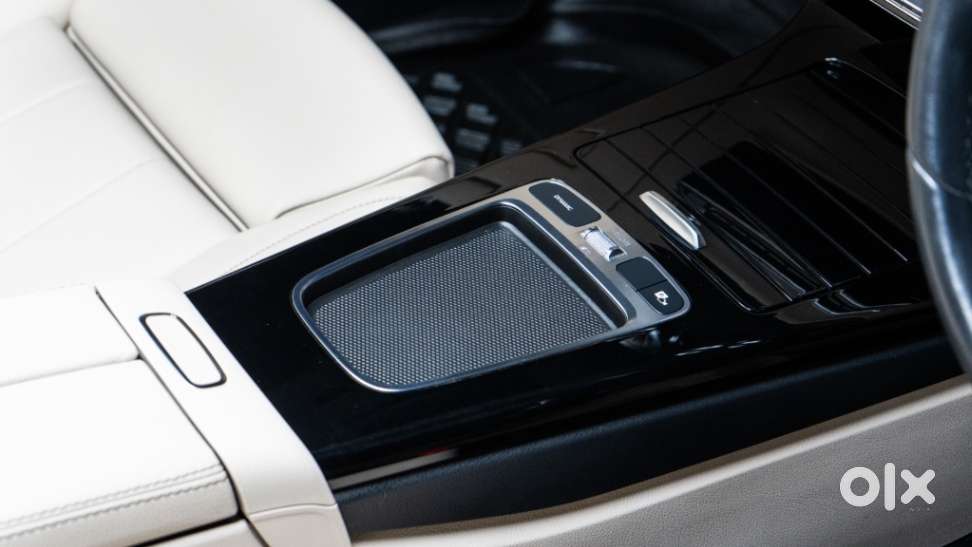 Mercedes-benz A-class Limousine 1.3 A 200, 2023, Petrol