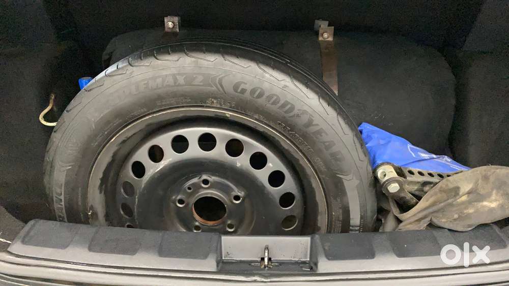 Tata Nexon Pure (s) 1.2 Petrol 6amt, 2023, Cng & Hybrids