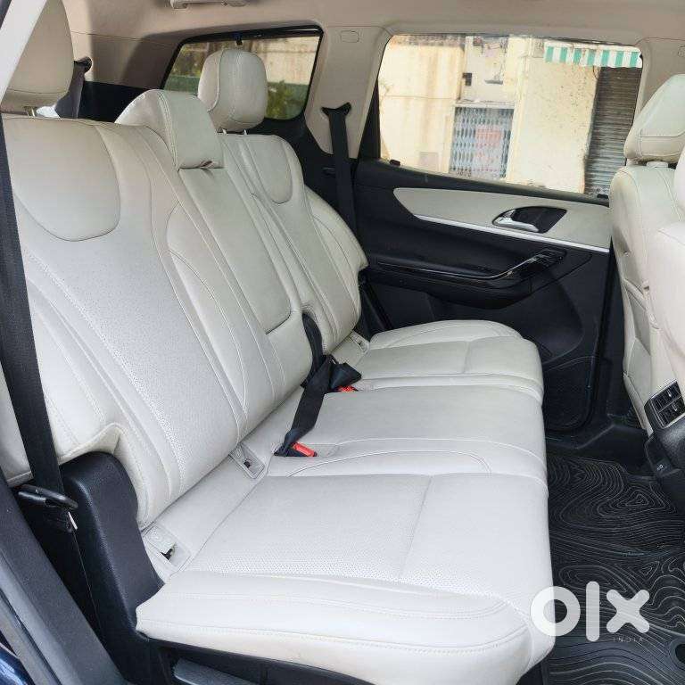 Mahindra Xuv700 2.2 Ax 7 Diesel At Str, 2022, Diesel