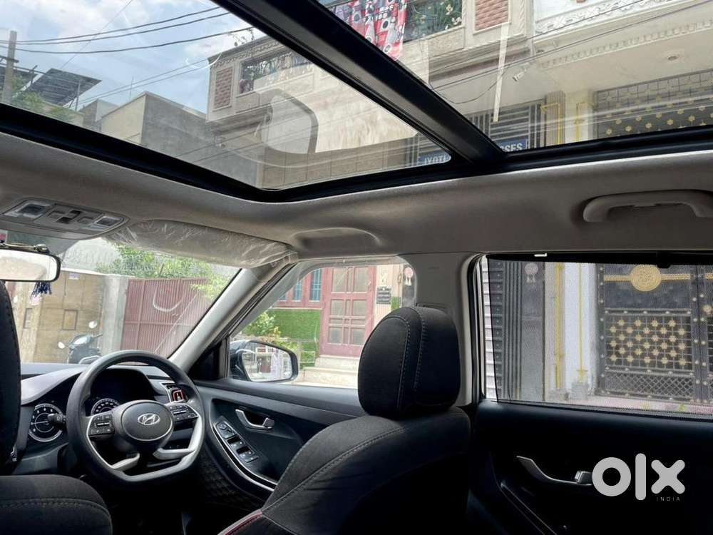 Hyundai Creta Petrol Sunroof 8/2023 S+ Knight Edition